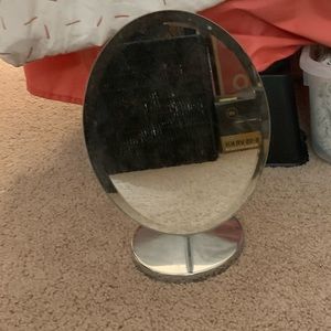 Makeup mirror
